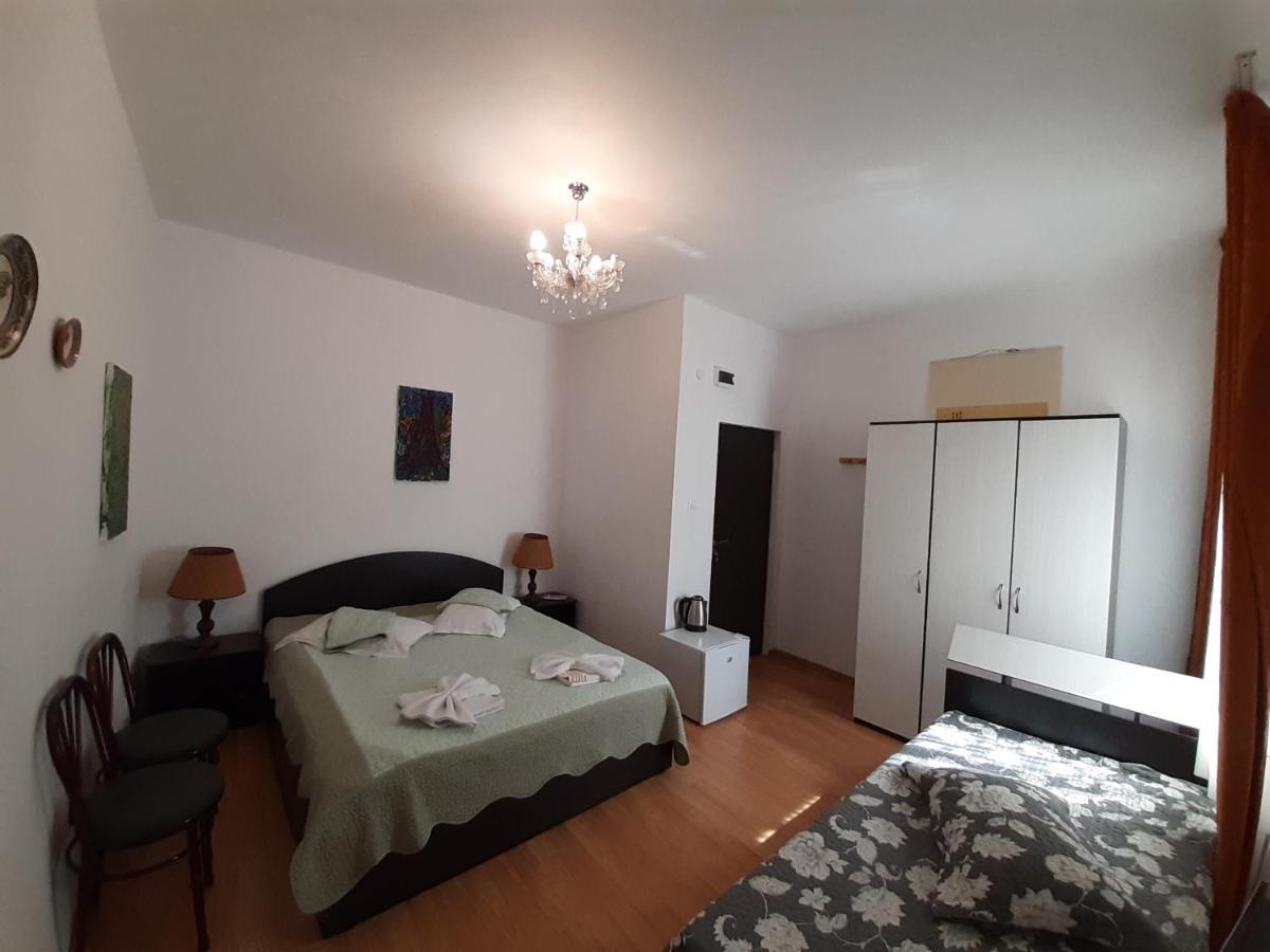 Copou Holding House Apartment Iasi Exterior photo